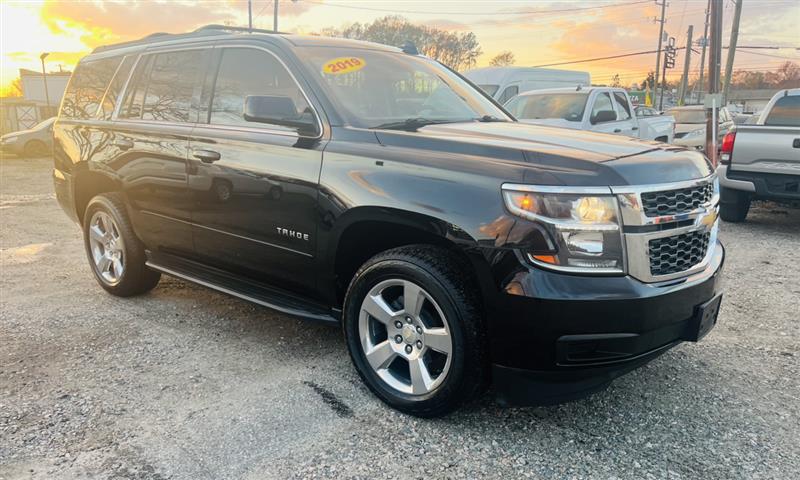 2019 Chevrolet Tahoe LS photo 2