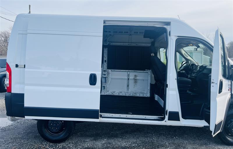 2018 RAM ProMaster Cargo Van Base photo 9