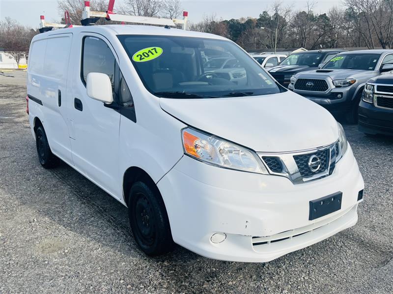 2017 Nissan NV200 SV photo 2