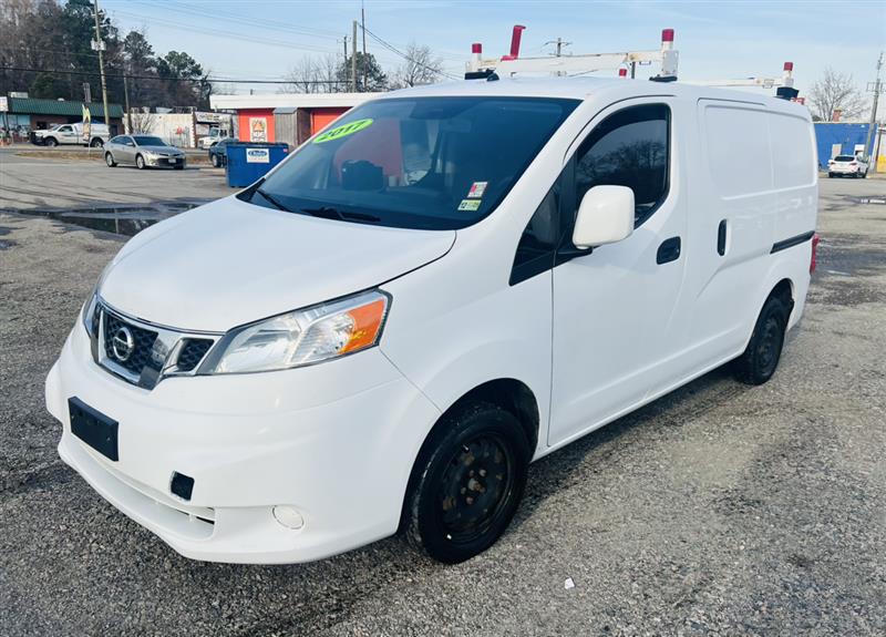 2017 Nissan NV200 SV photo 3