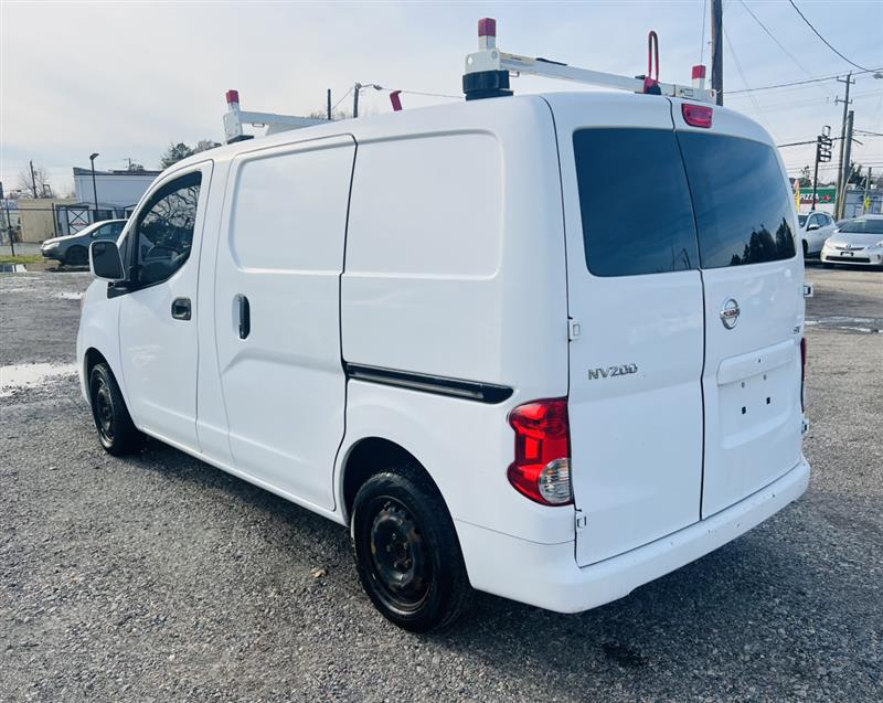 2017 Nissan NV200 SV photo 5