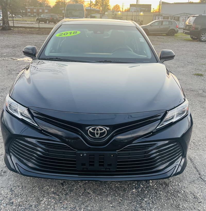 Toyota Camry's photo