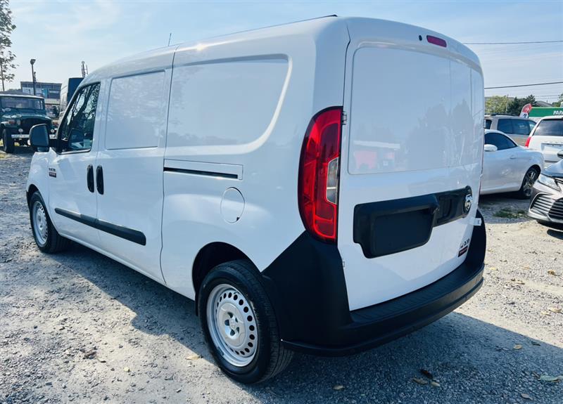 2017 RAM Promaster City Tradesman photo 5