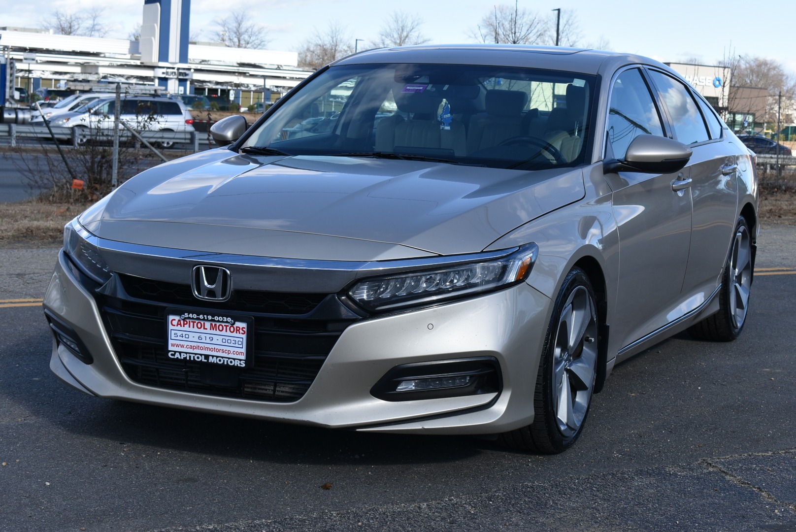 2018 Honda Accord Touring's photo