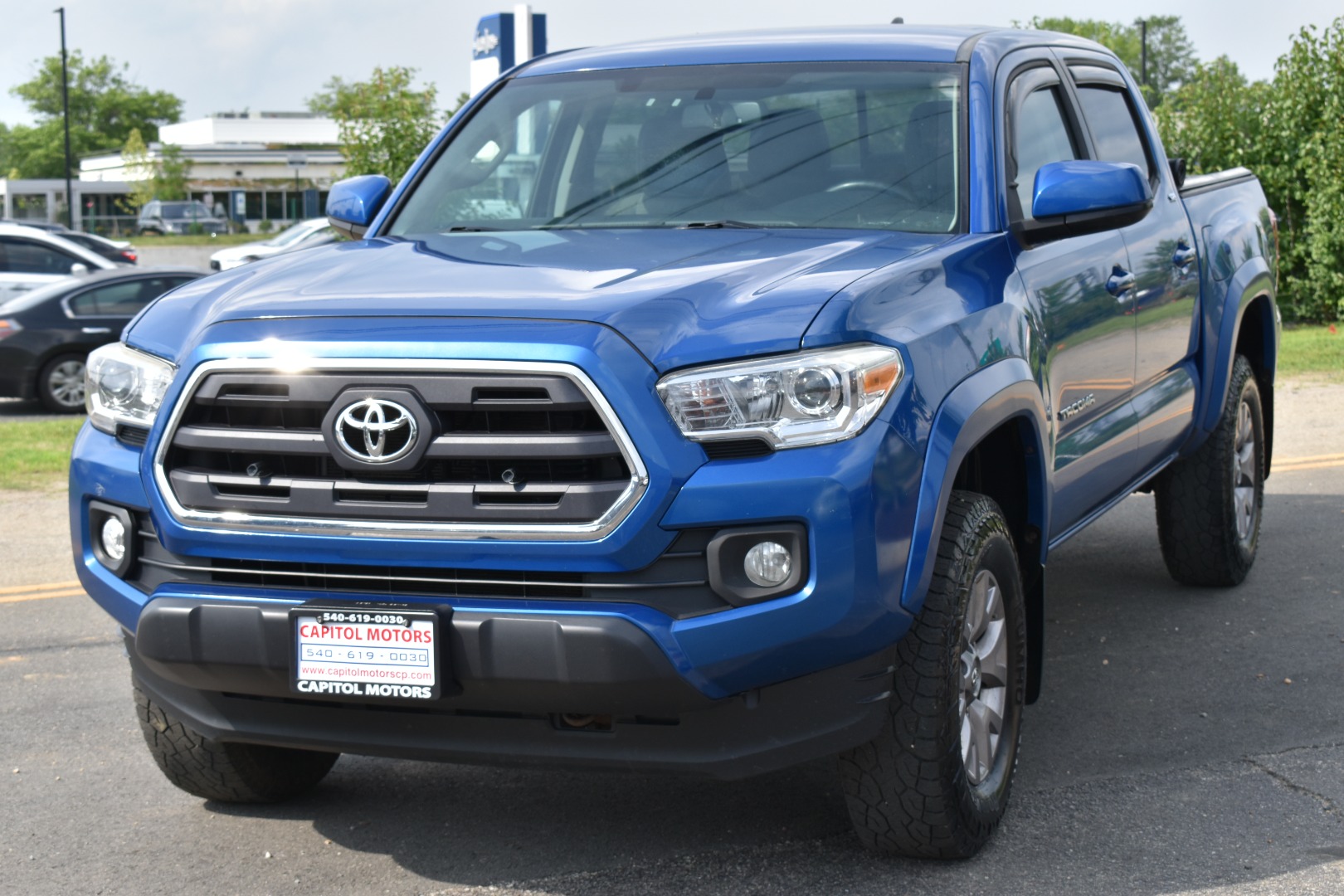 2016 Toyota Tacoma SR5's photo