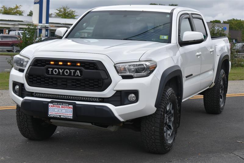 2017 TOYOTA TACOMA 4WD TRD Off Road