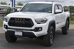 2017 TOYOTA TACOMA 4WD TRD Off Road