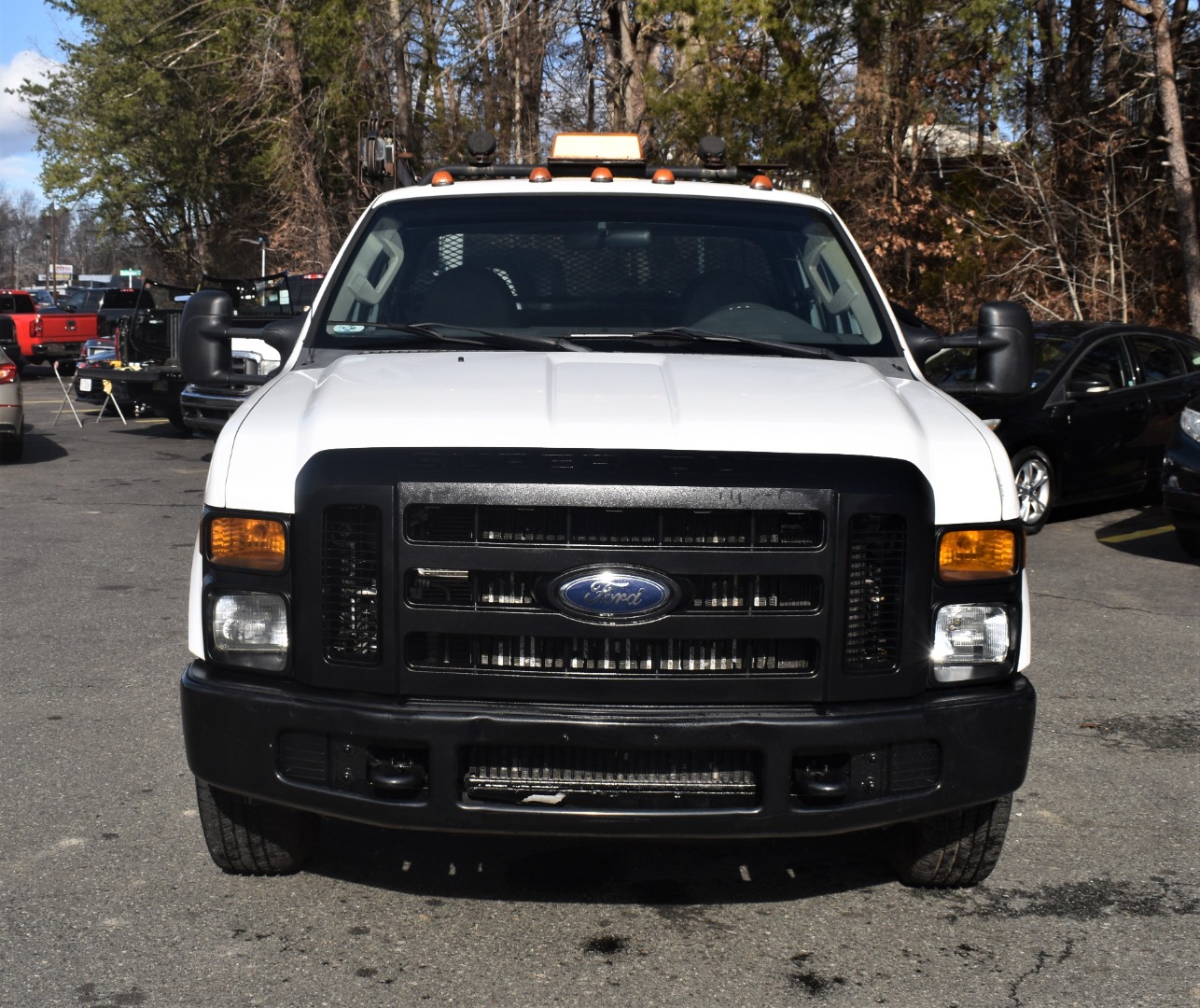 2008 Ford F-350 Super Duty Chassis Cab XL