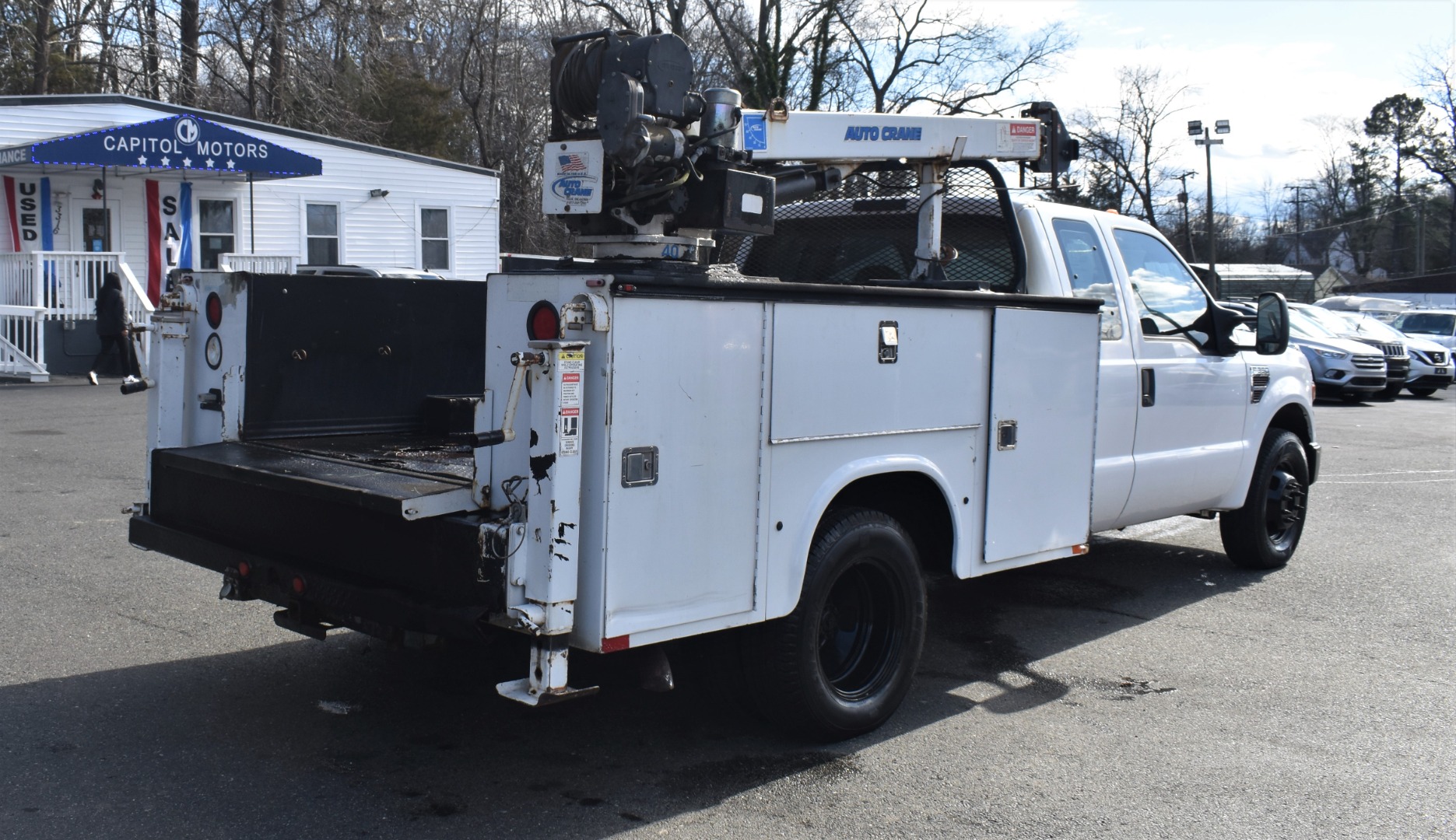 2008 Ford F-350 Super Duty Chassis Cab XL