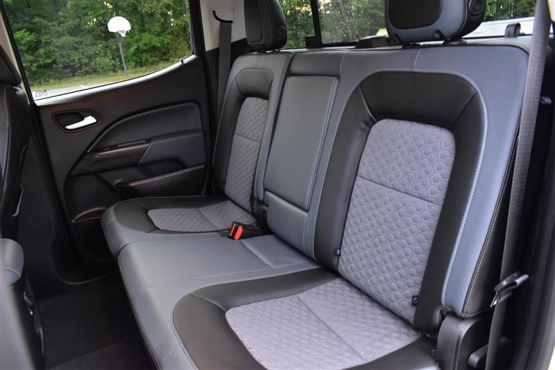 2020 Chevrolet Colorado Z71 photo 18