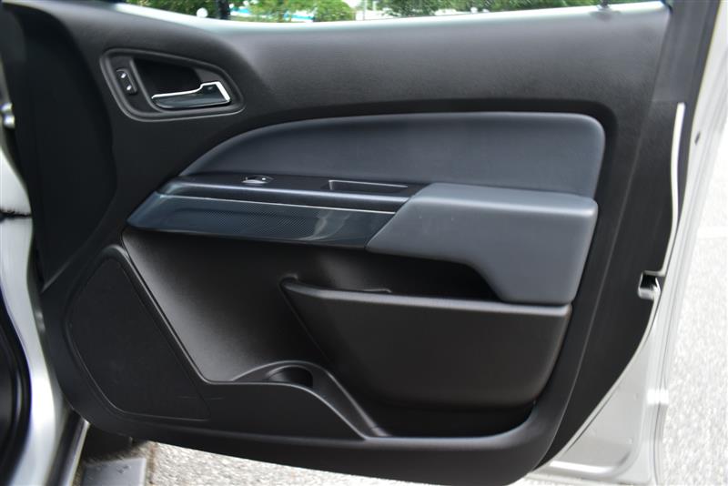 2020 Chevrolet Colorado Z71 photo 22
