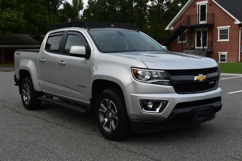 2020 Chevrolet Colorado Z71 photo 3