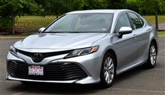 2019 TOYOTA CAMRY LE