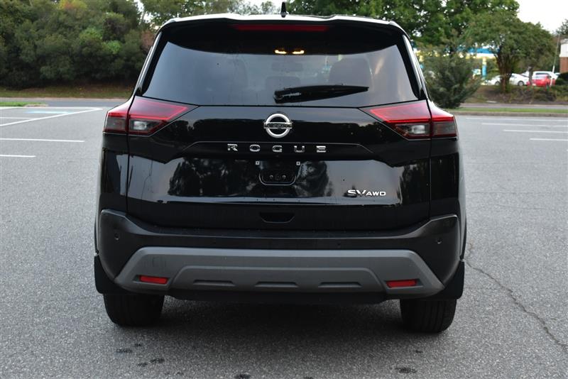2021 Nissan Rogue SV photo 5