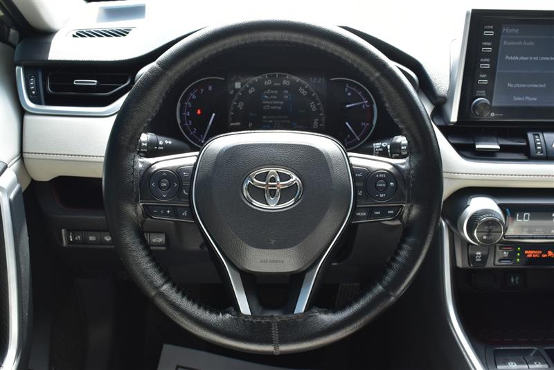 2019 Toyota RAV4 Limited photo 10