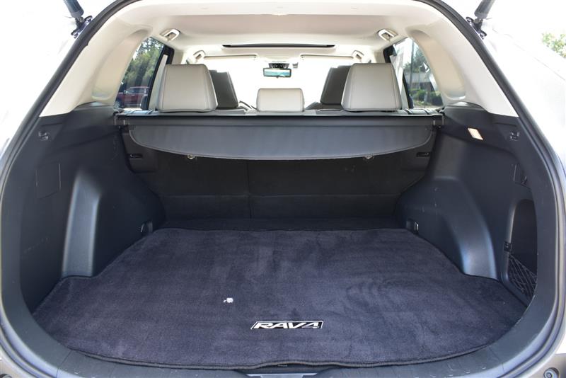 2019 Toyota RAV4 Limited photo 25