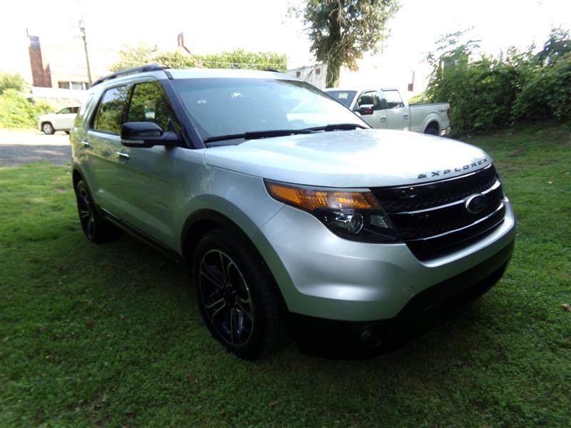 2014 FORD EXPLORER SPORT 4WD w/NAVIGATION SYSTEM AND DUAL PANEL MOONROOF