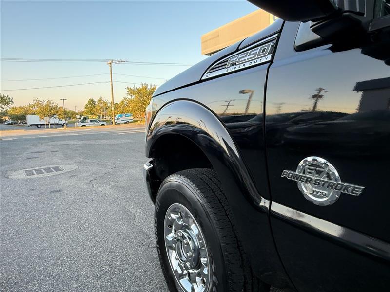 2015 Ford F-250 XLT photo 9