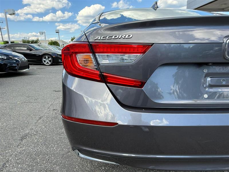 2018 Honda Accord Hybrid EX-L photo 12