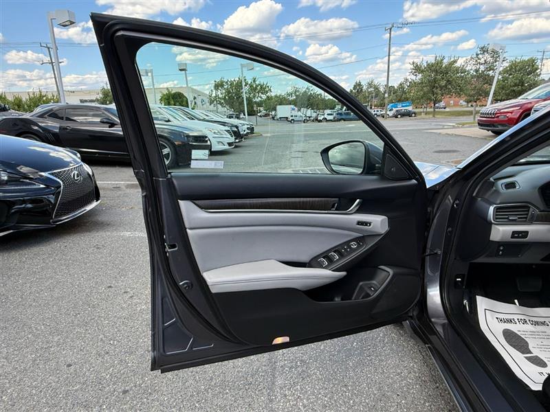 2018 Honda Accord Hybrid EX-L photo 20