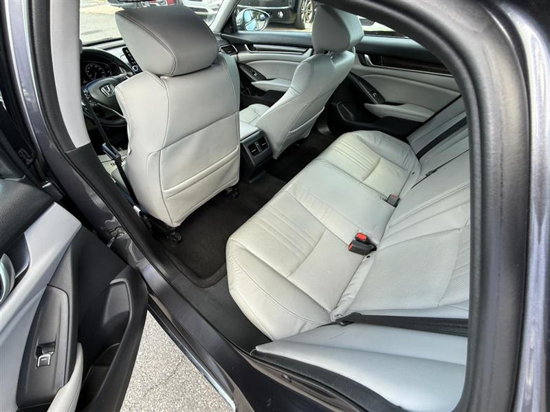 2018 Honda Accord Hybrid EX-L photo 26