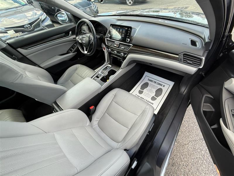 2018 Honda Accord Hybrid EX-L photo 28