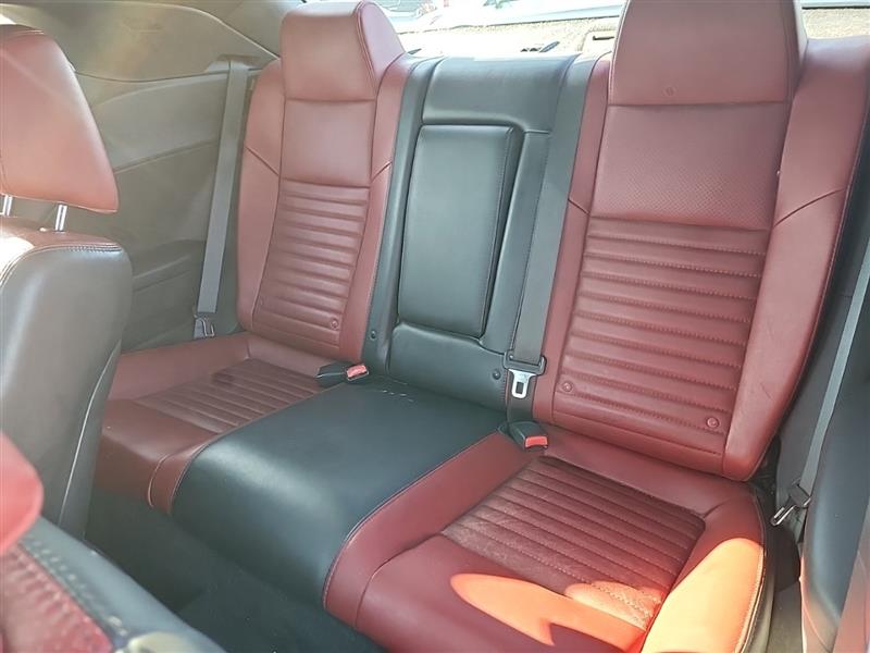 2014 Dodge Challenger R/T Plus photo 10