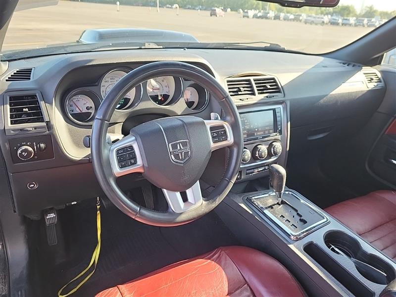 2014 Dodge Challenger R/T Plus photo 8