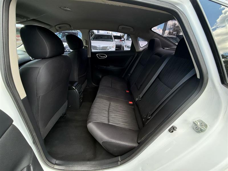 2019 Nissan Sentra SV photo 23