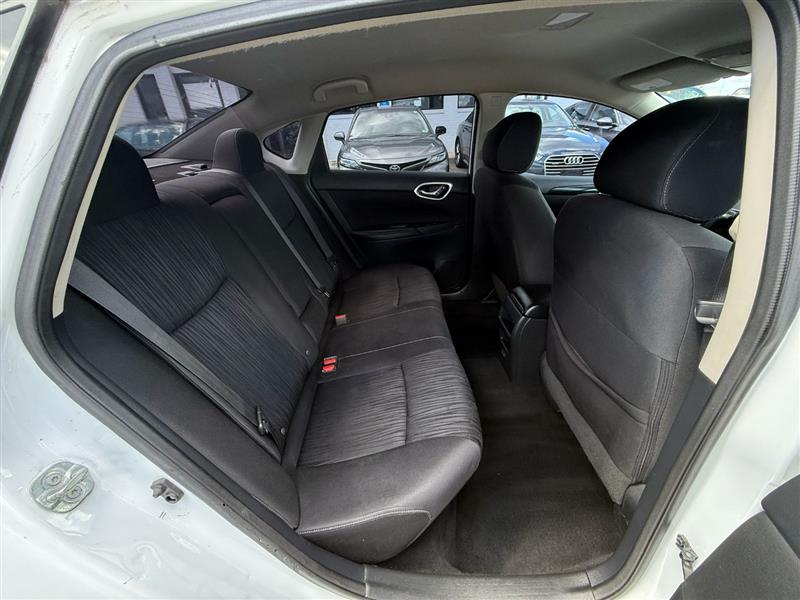 2019 Nissan Sentra SV photo 28