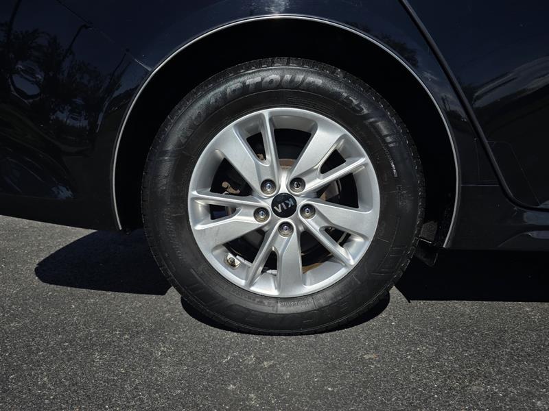 2016 Kia Optima LX photo 10