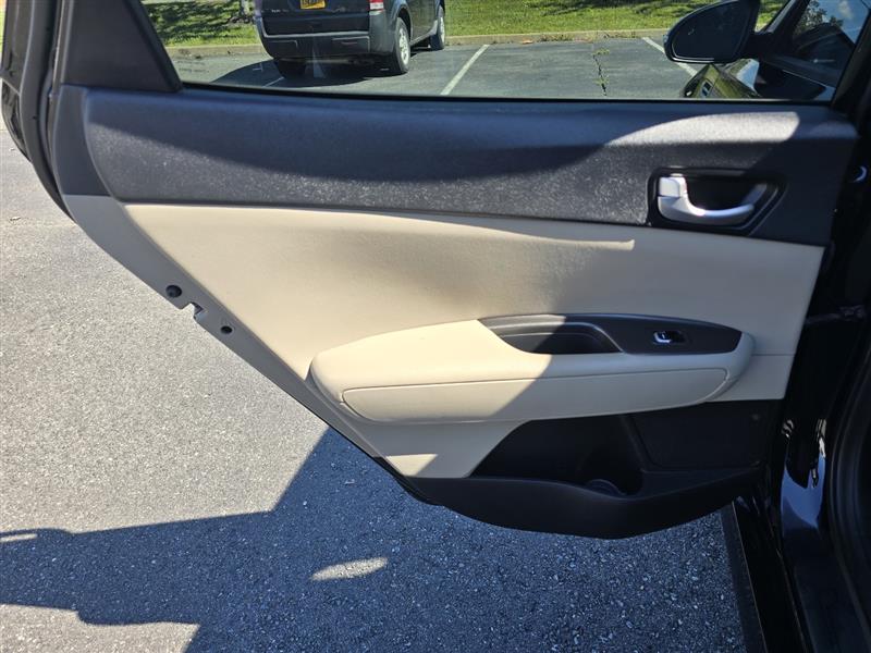 2016 Kia Optima LX photo 28