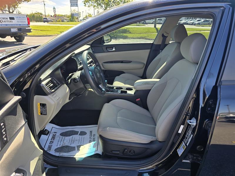 2016 Kia Optima LX photo 16