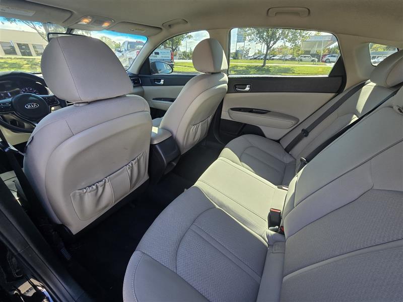 2016 Kia Optima LX photo 21