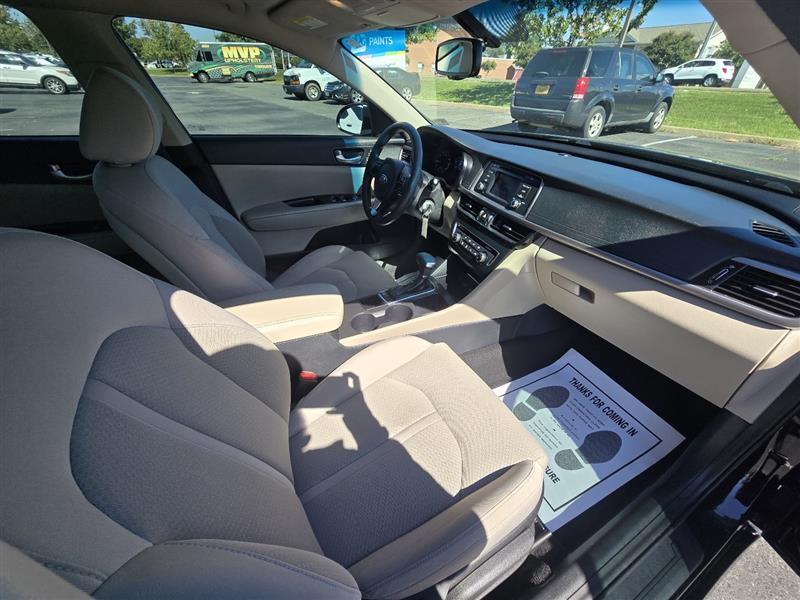 2016 Kia Optima LX photo 22
