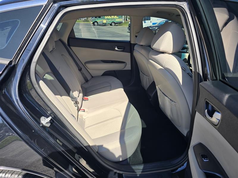 2016 Kia Optima LX photo 23