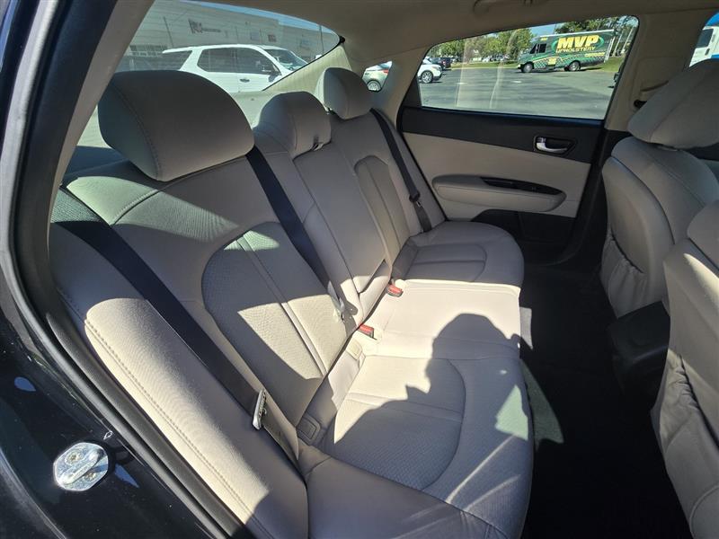 2016 Kia Optima LX photo 26