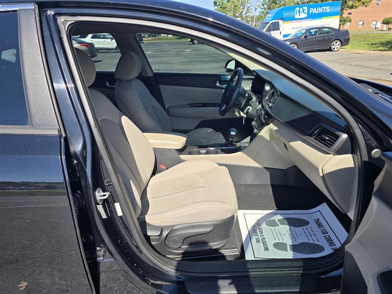 2016 Kia Optima LX photo 24