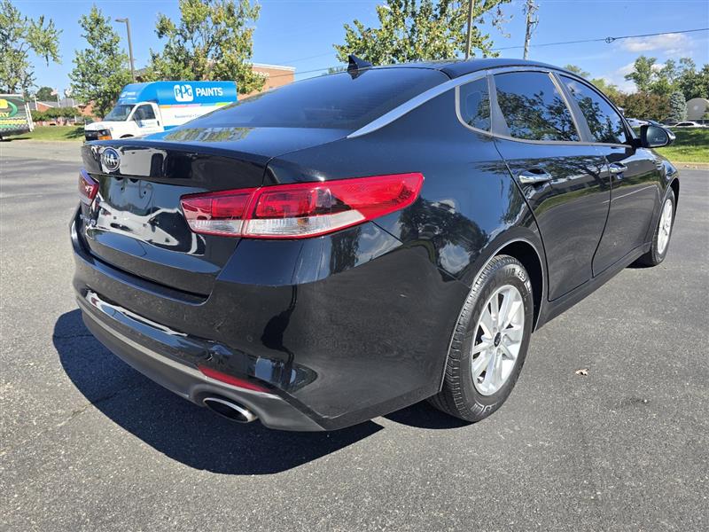 2016 Kia Optima LX photo 2
