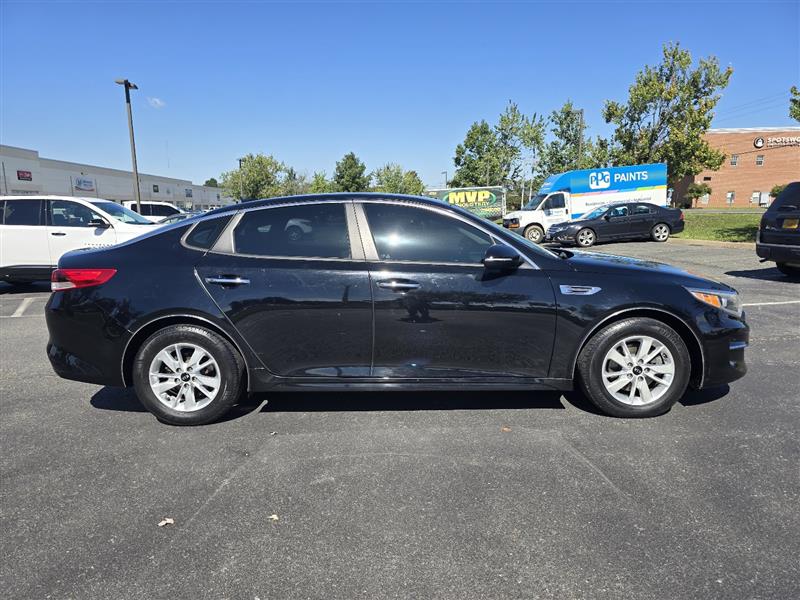 2016 Kia Optima LX photo 6