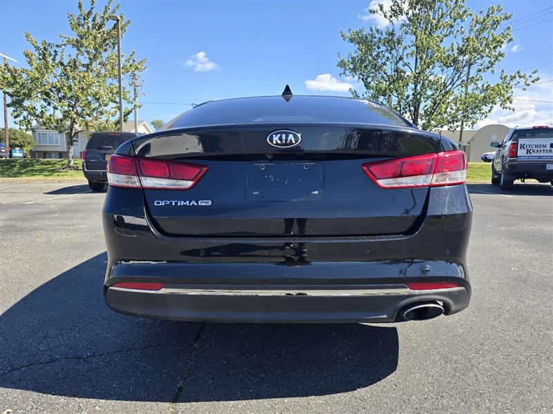 2016 Kia Optima LX photo 3