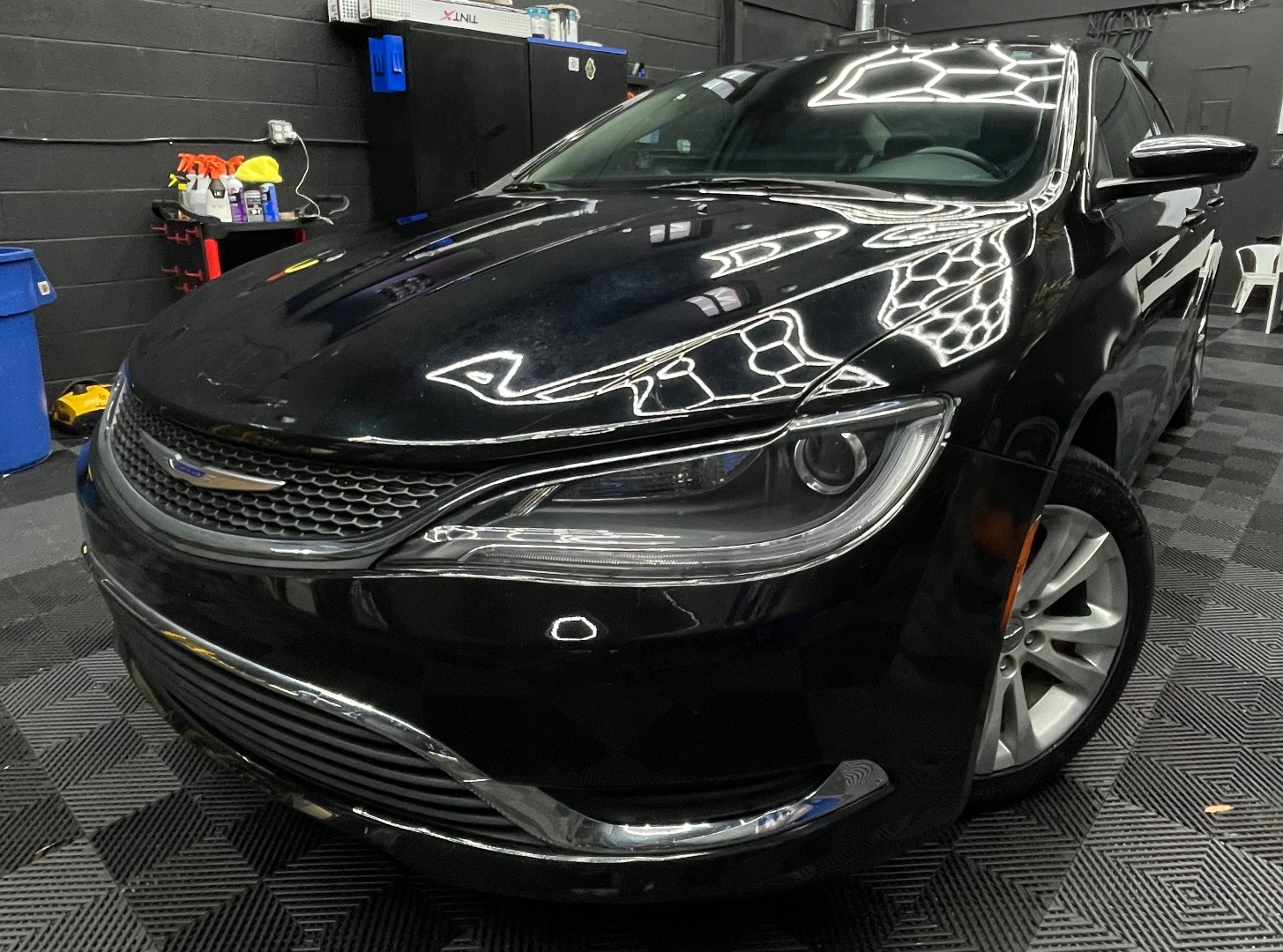 2016 Chrysler 200 Limited's photo