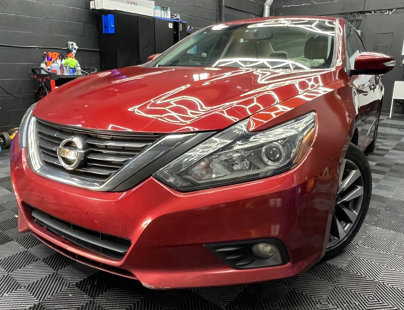 2016 Nissan Altima SL's photo