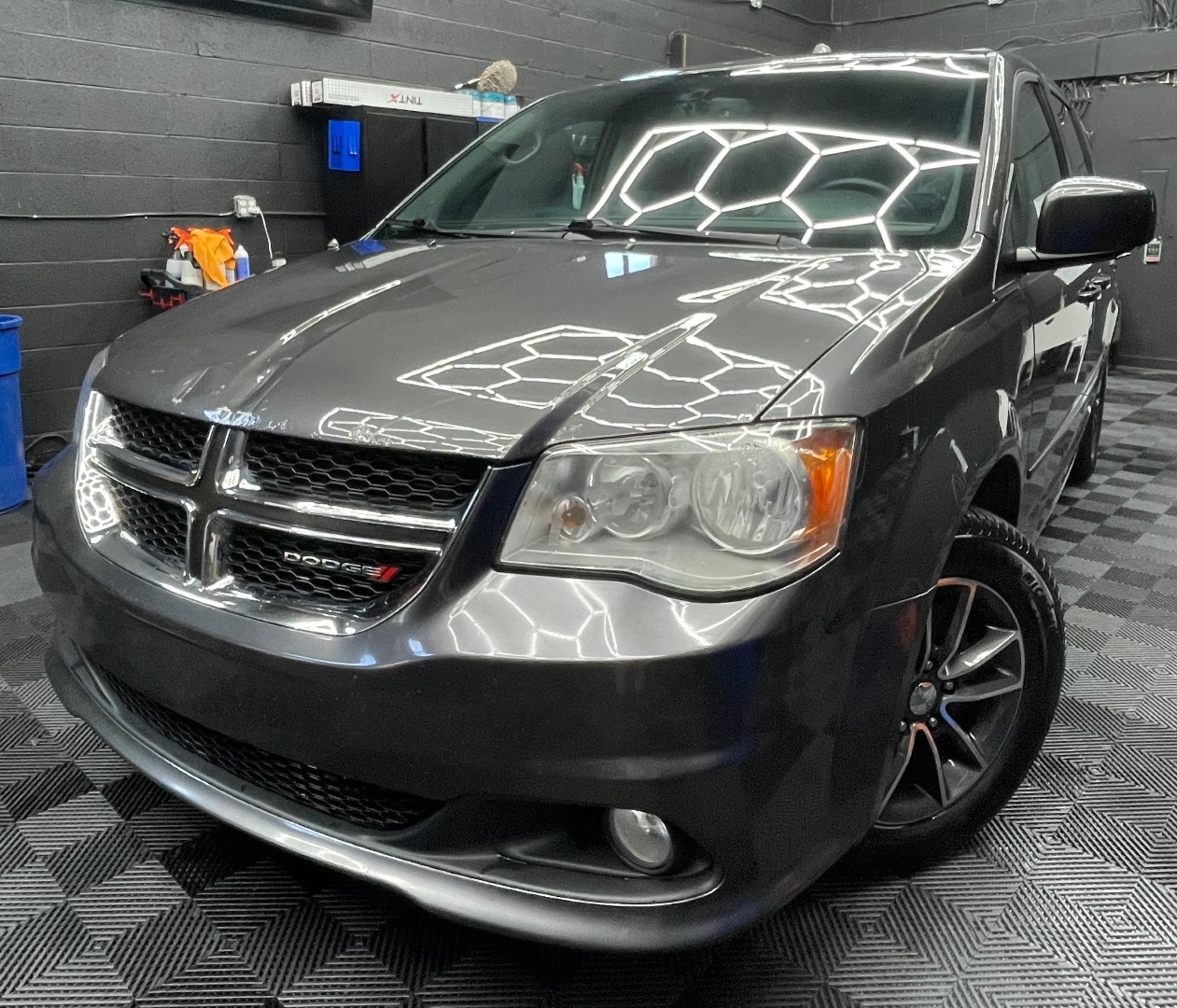 2017 Dodge Grand Caravan SXT's photo