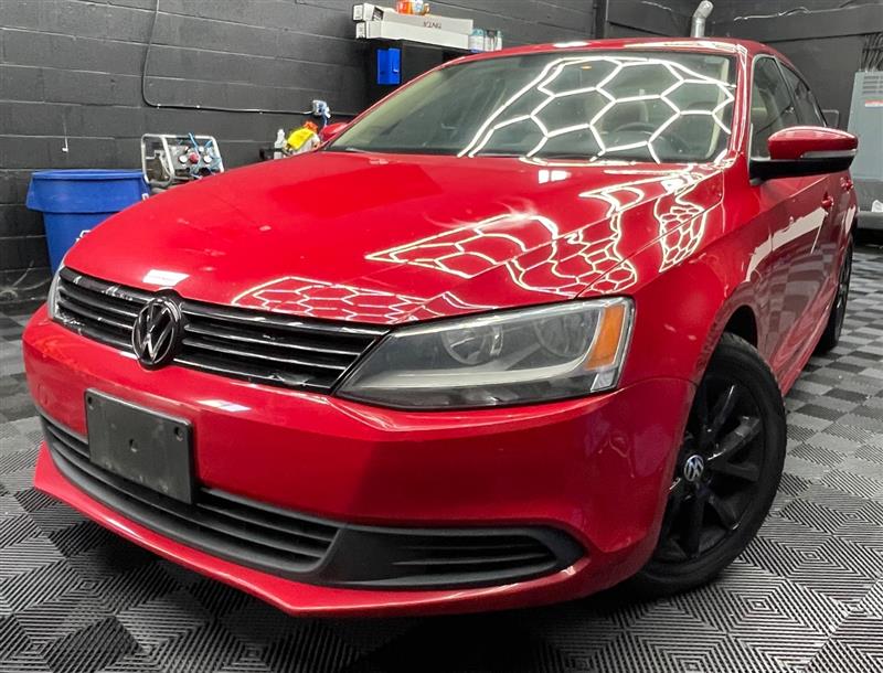 2012 VOLKSWAGEN JETTA SE W/CONVENIENCE & SUNROOF PZEV