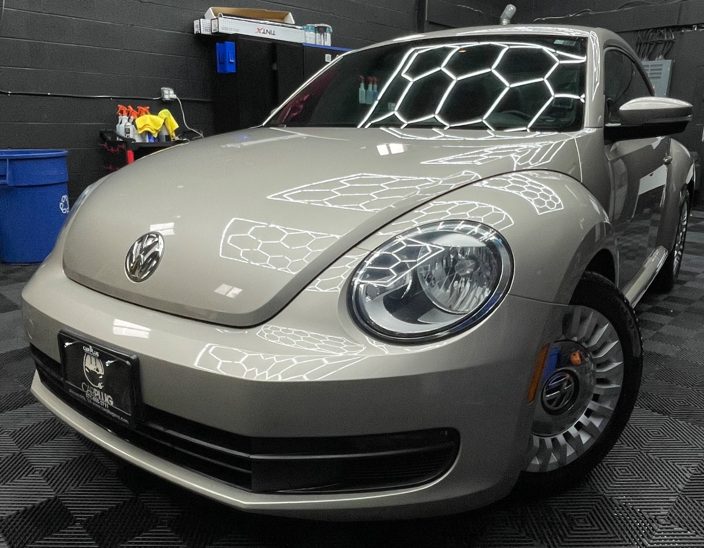 2013 Volkswagen Beetle 2.5's photo