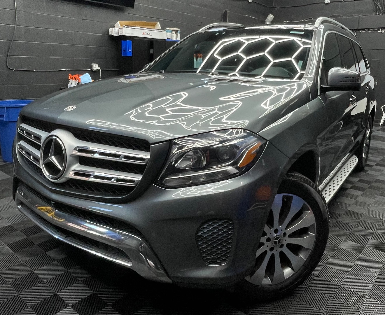 2018 Mercedes-Benz GLS-Class GLS450's photo