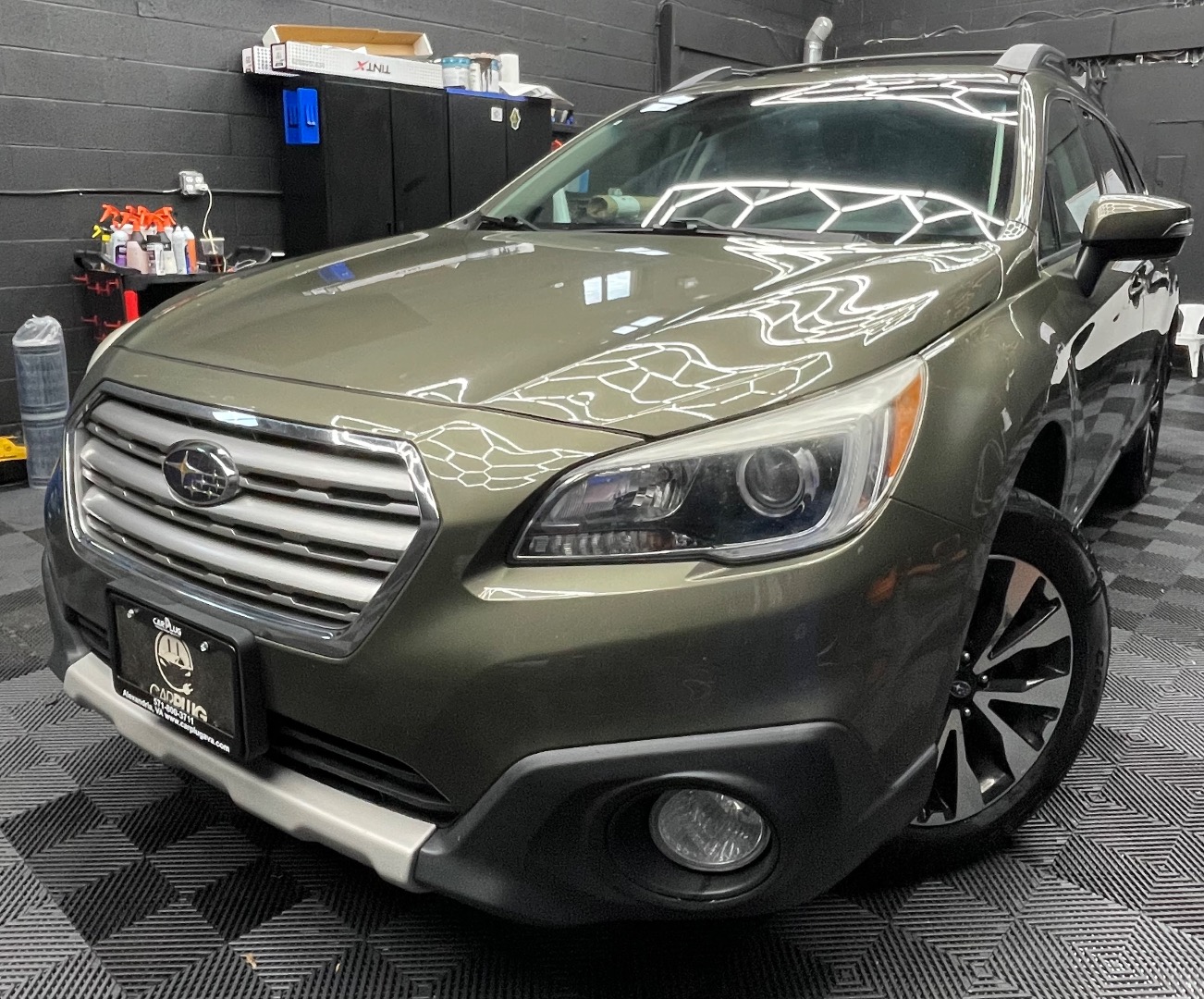2015 Subaru Outback Limited's photo