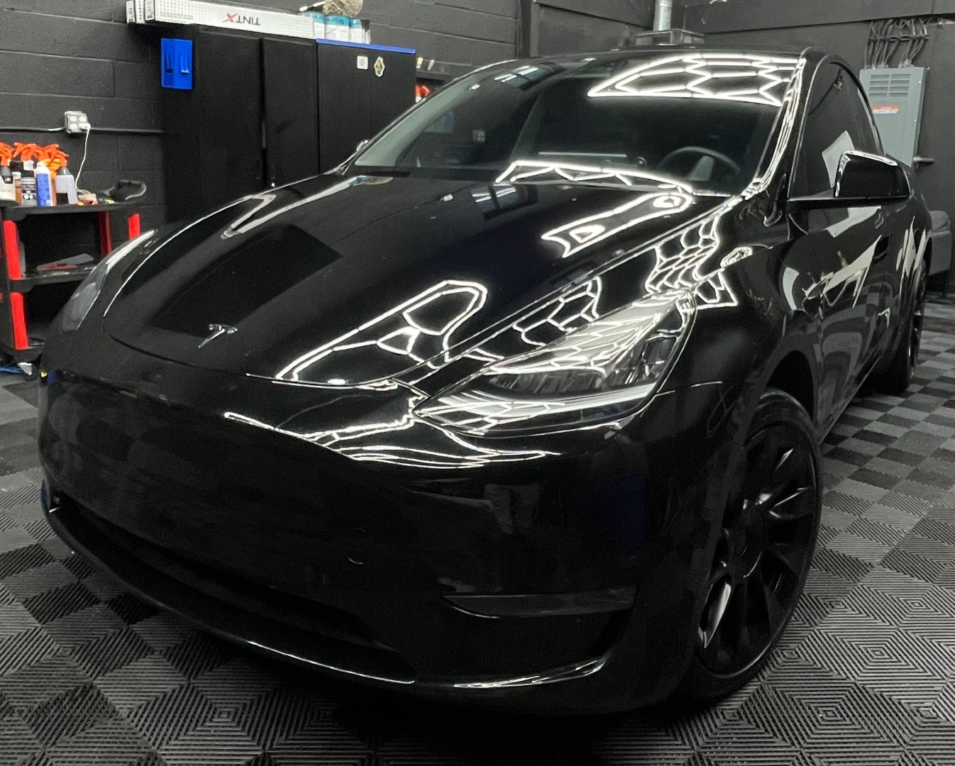 2023 Tesla Model Y Long Range's photo