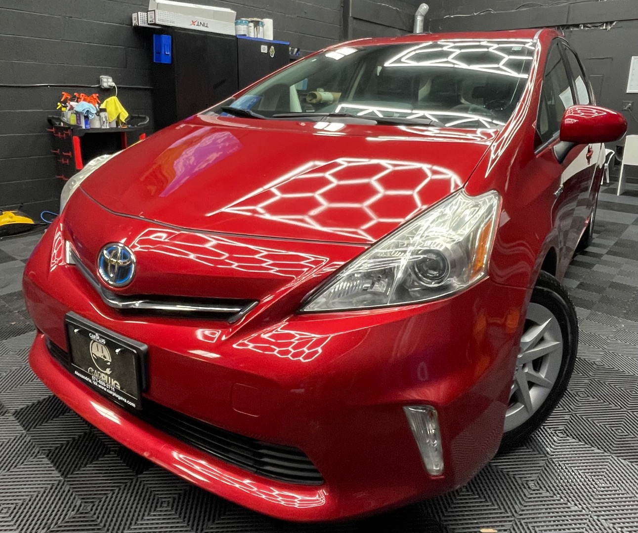 2013 Toyota Prius v Three's photo